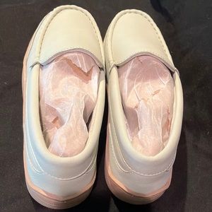 NEW ✨MySlippers ✨ - Mint Green, women’s  size 8